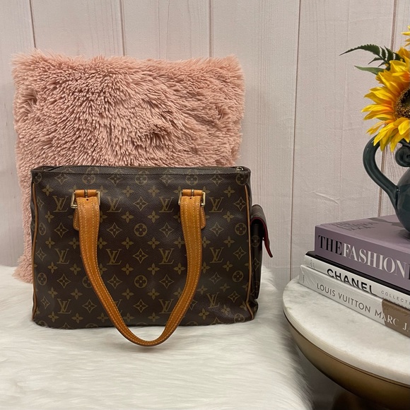 Louis Vuitton Monogram Multipli-Cite - Picture 3 of 13